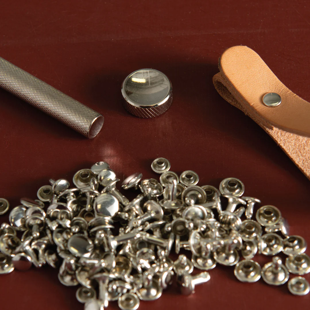 1006–2200-double-cap-rivet-and-insta-rivet-setter-1.webp