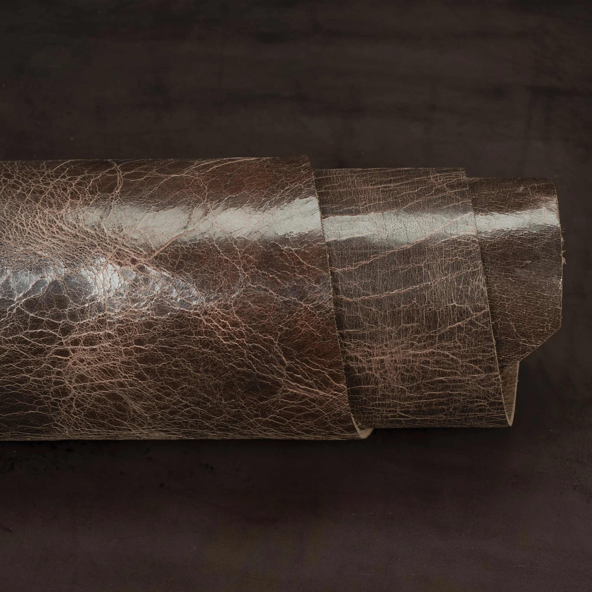 10697-water-buffalo-leather-single-bends-1.webp