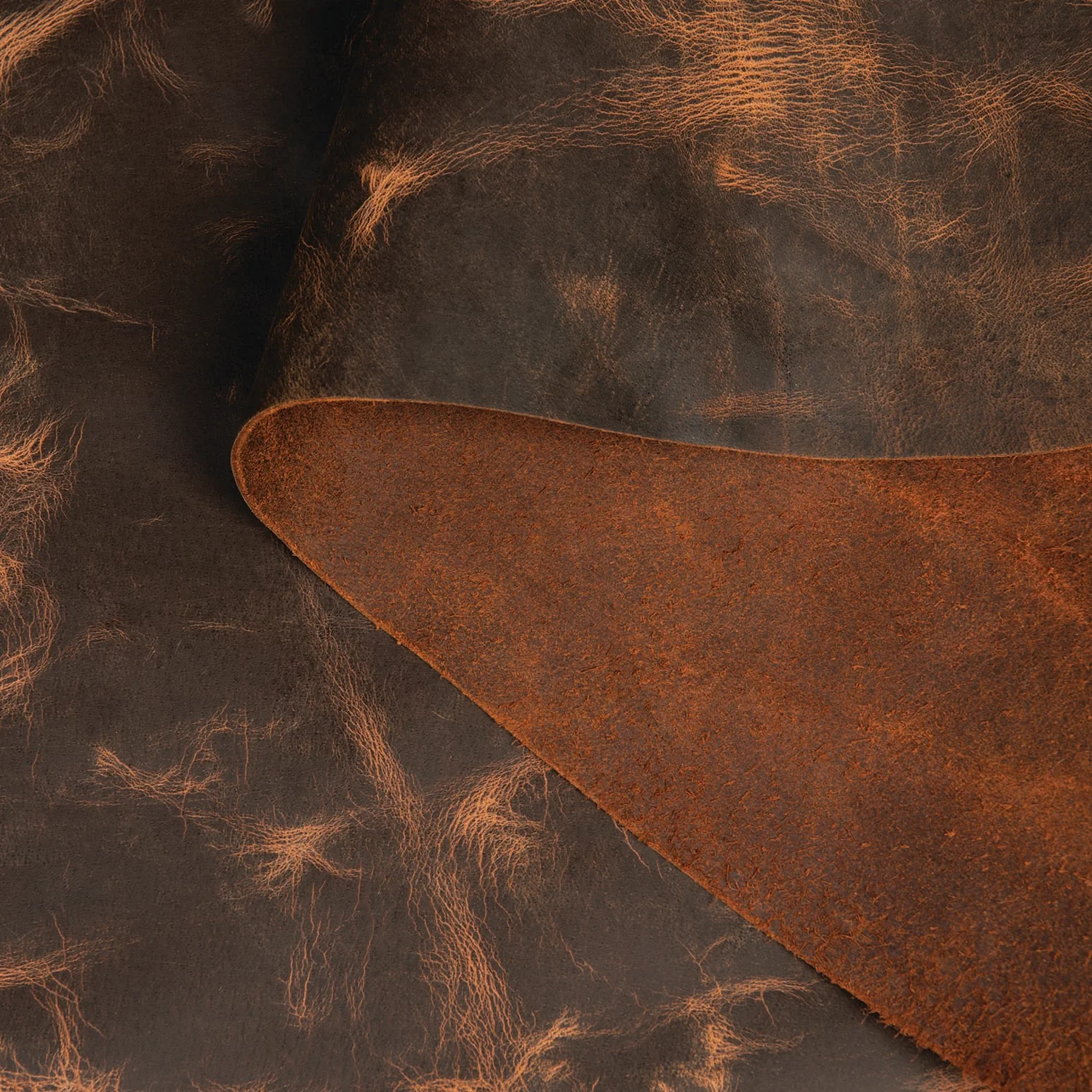 10697-water-buffalo-leather-single-bends-1.webp