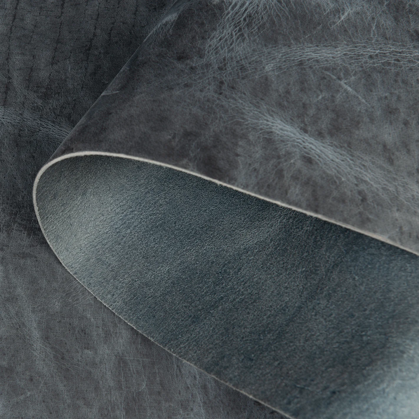 10697-water-buffalo-leather-single-bends-1.webp