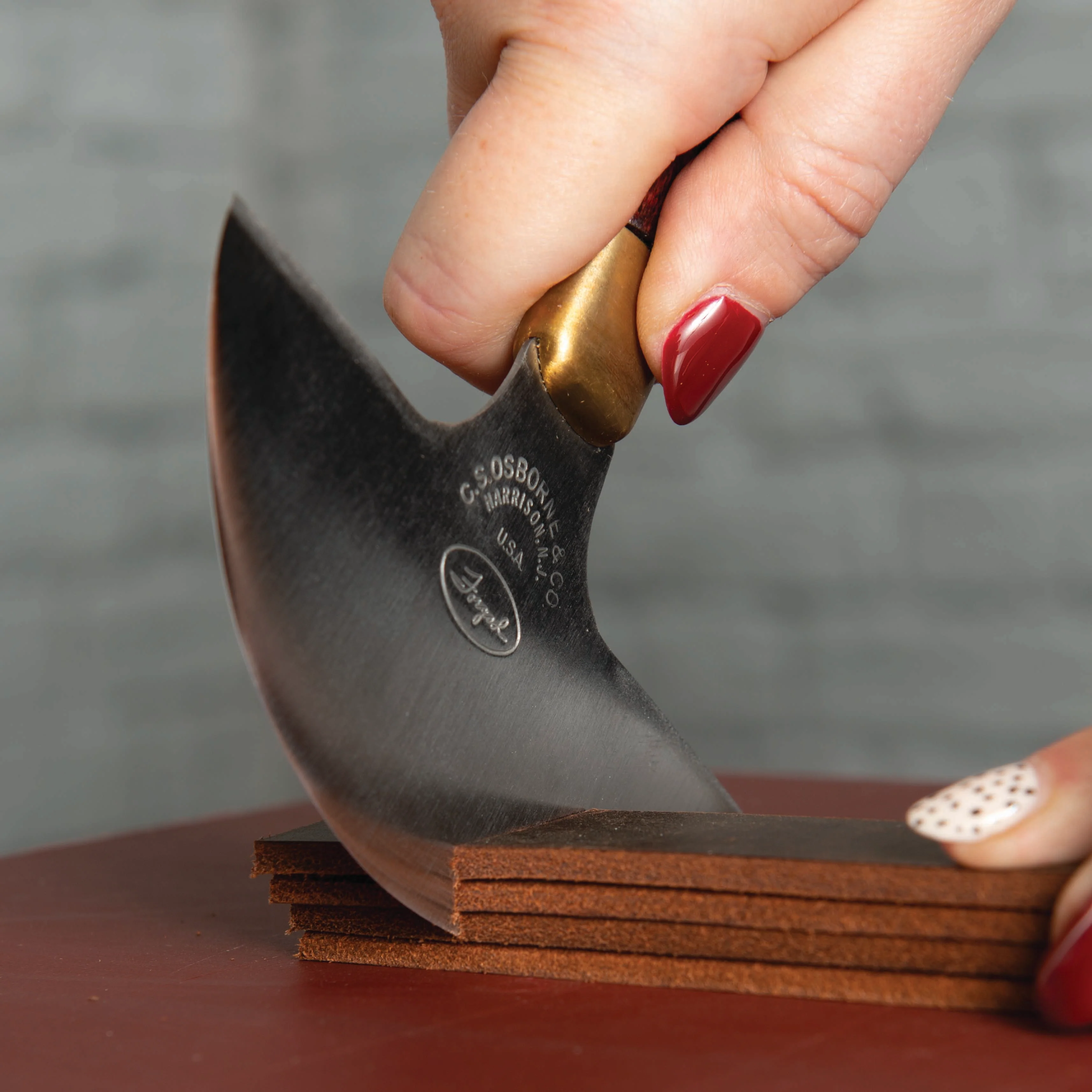 2102–71-round-knife-1.webp