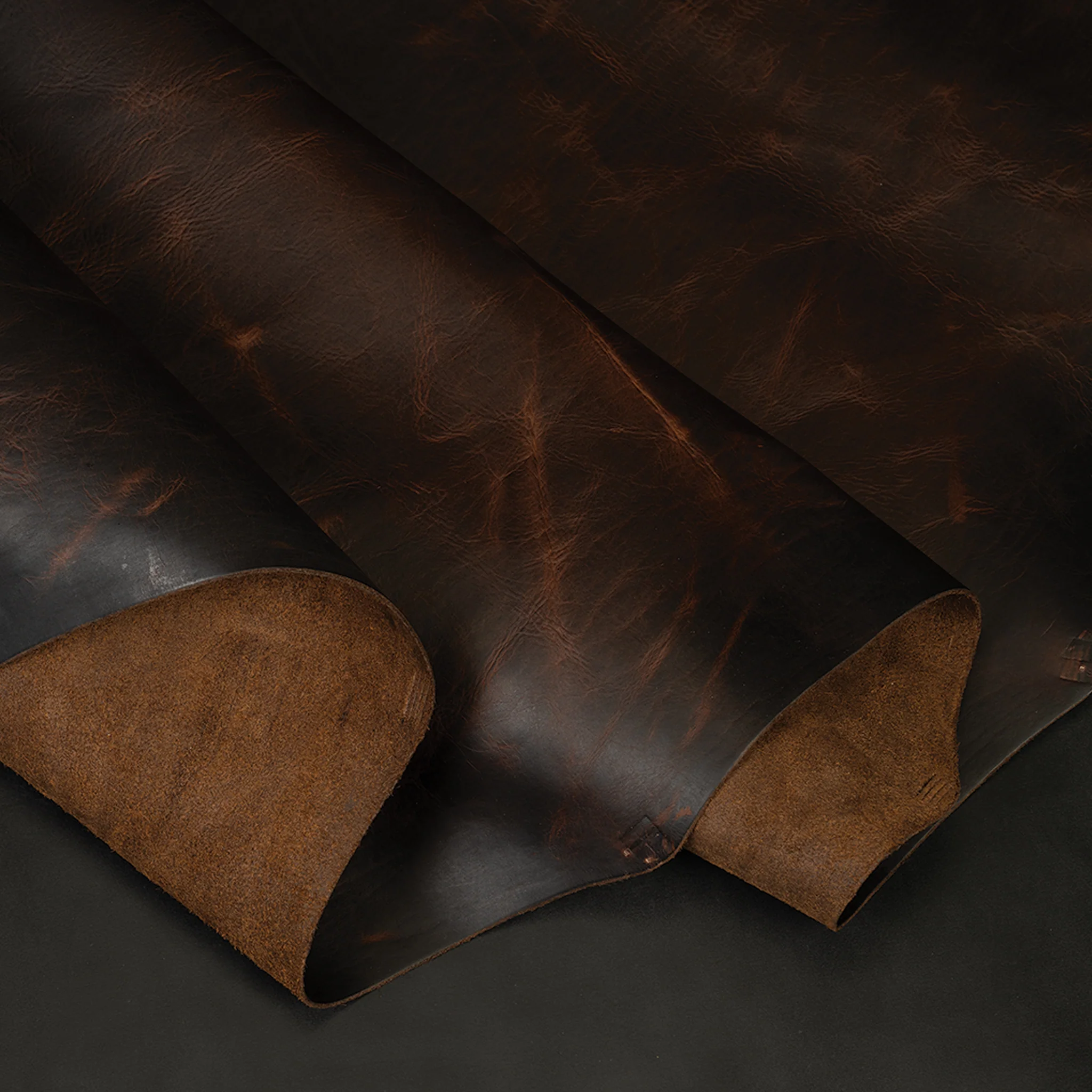 9226-sample-american-bison-leather-side-1.webp