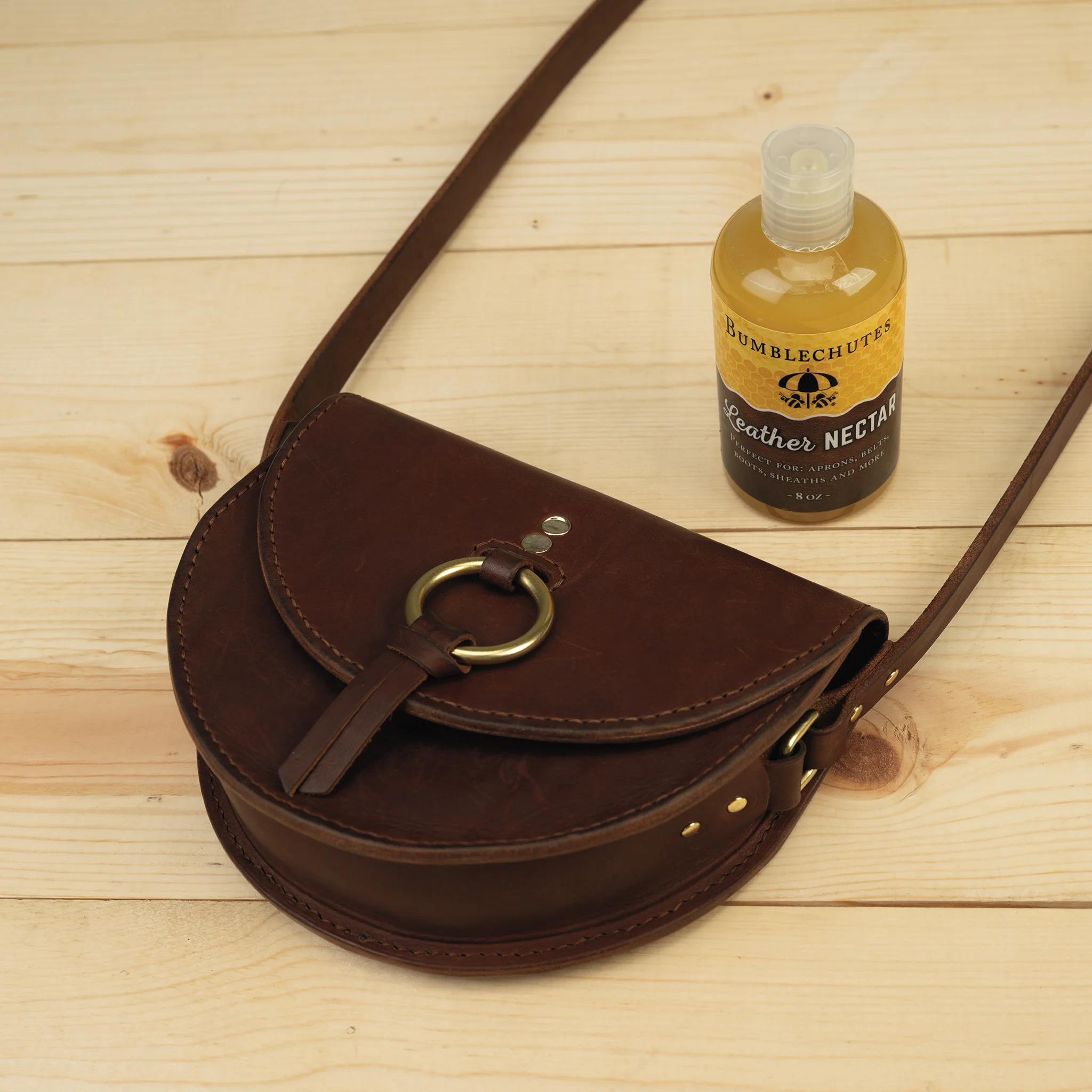 5788-bumblechutes-leather-nectar-natural-leather-conditioner-protector-1.webp