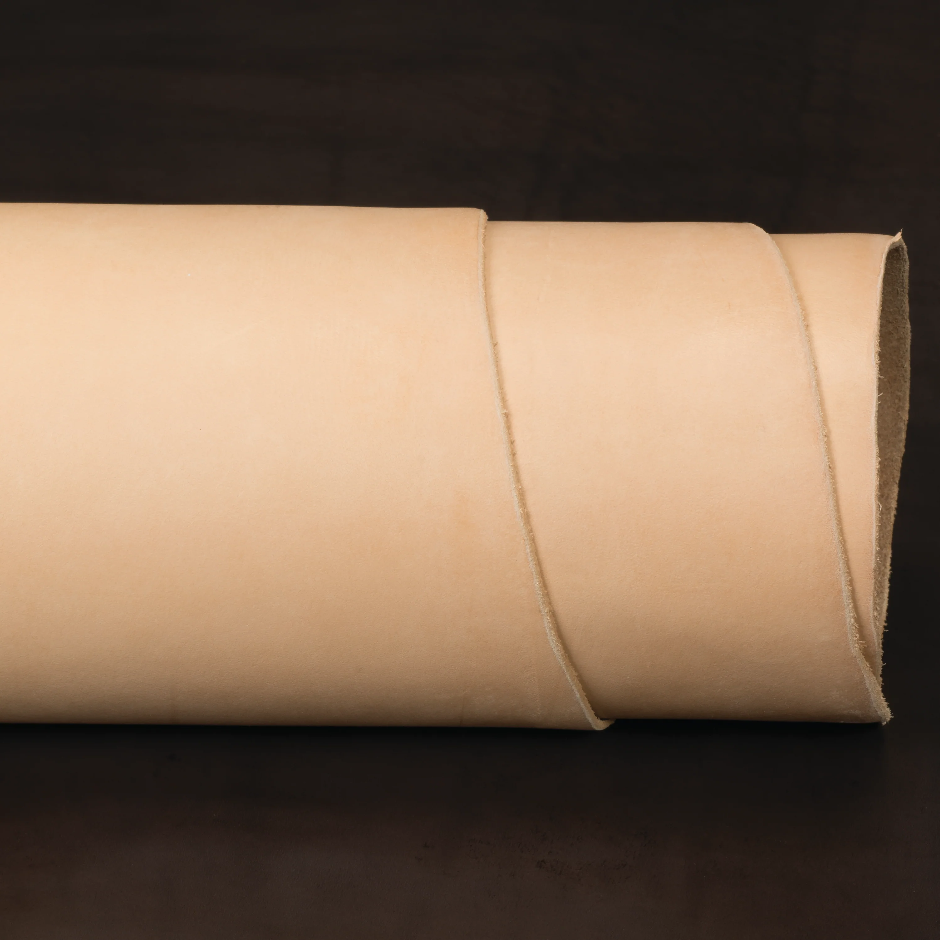 CHAHINLEATHERÂ® Veg Tanned Natural Strap Leather, Sides