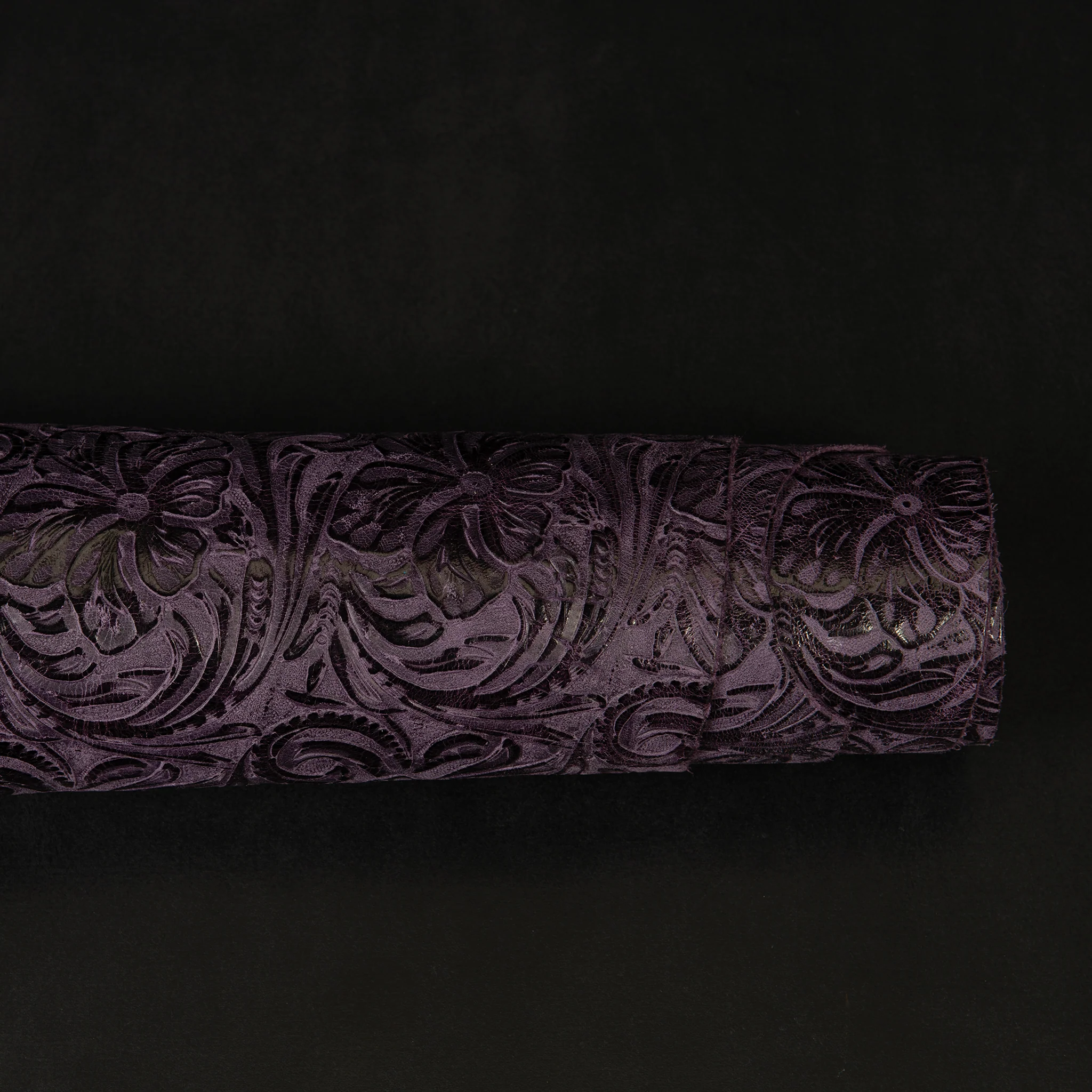 6683-embossed-leather-2-3-oz-floral-1.webp