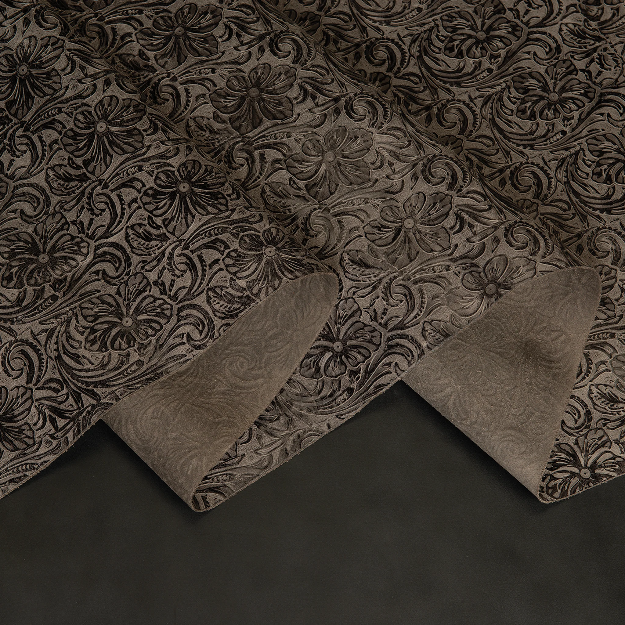 6683-embossed-leather-2-3-oz-floral-1.webp