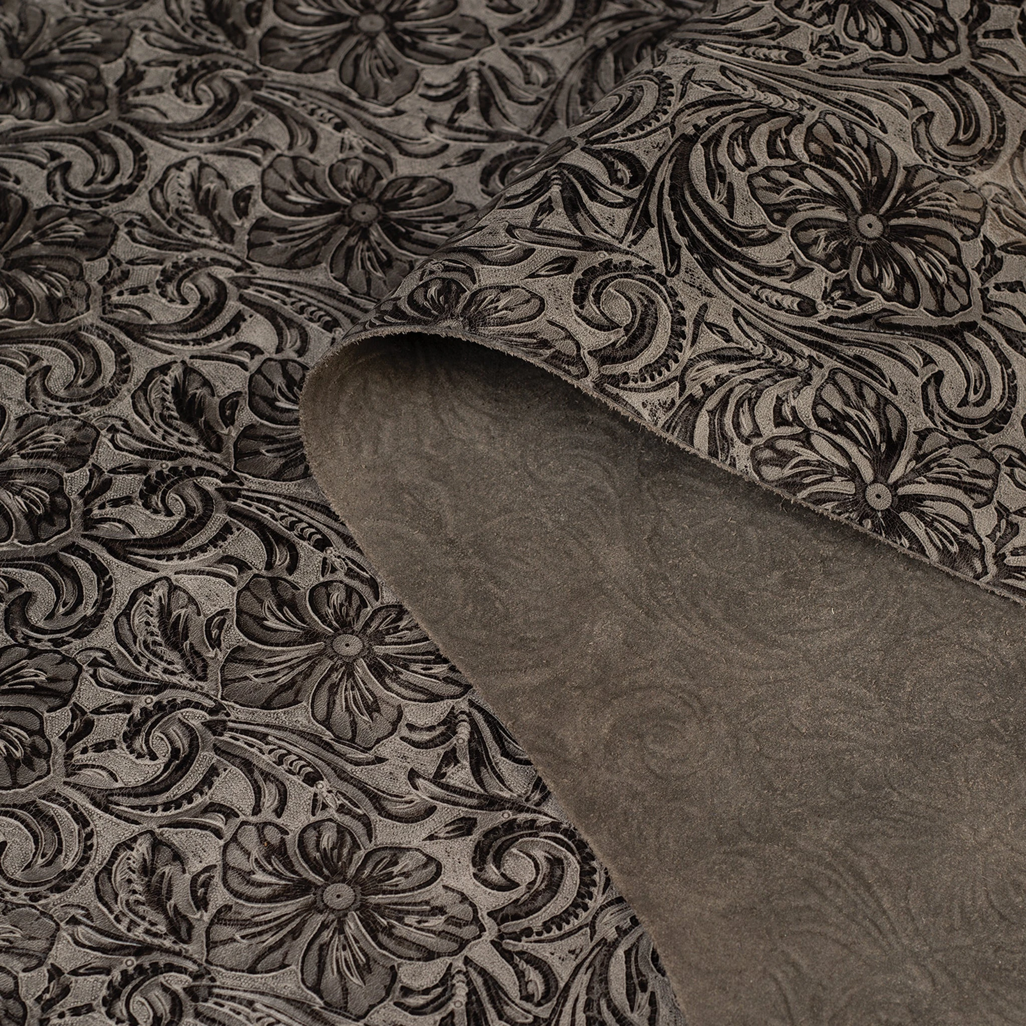6683-embossed-leather-2-3-oz-floral-1.webp