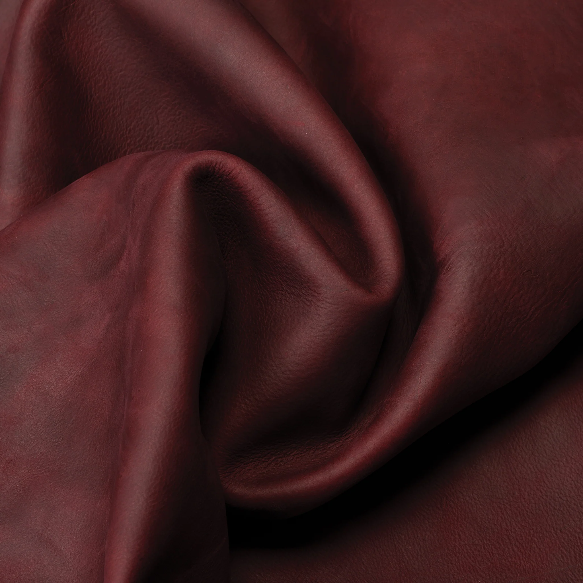7183-frontier-pull-up-leather-1.webp