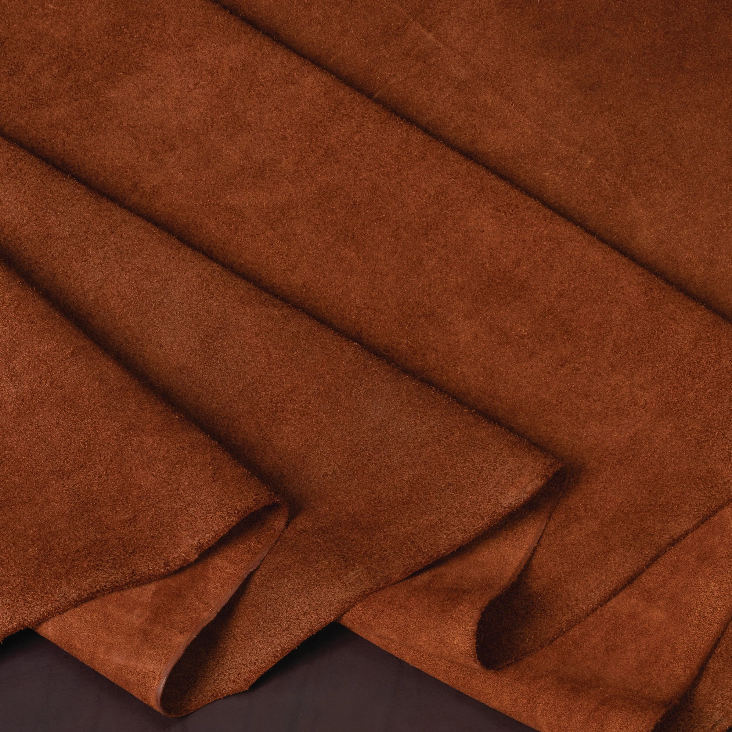 7366-hermann-oak-heritage-1881-suede-leather-3-4-oz–1.webp