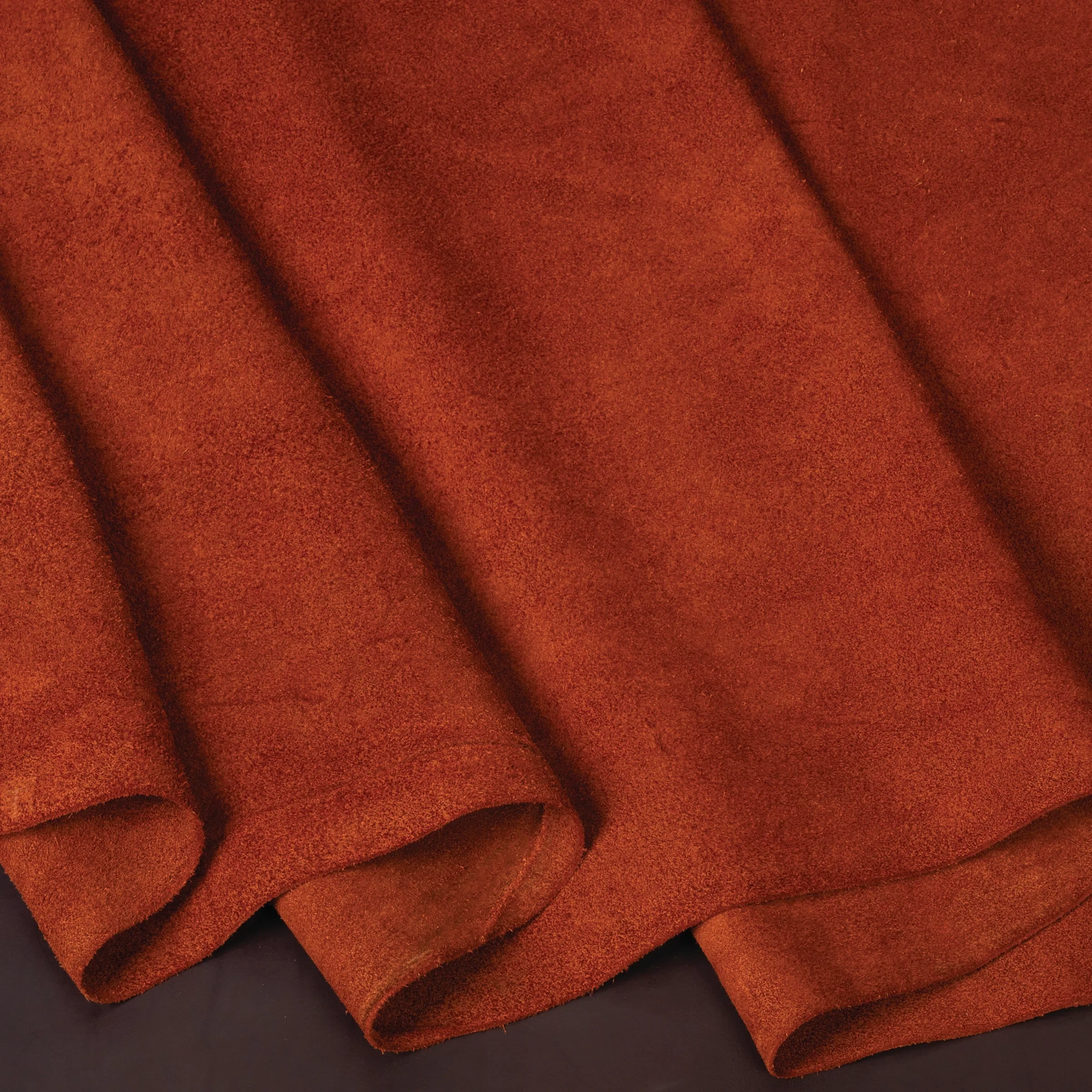 7366-hermann-oak-heritage-1881-suede-leather-3-4-oz–1.webp