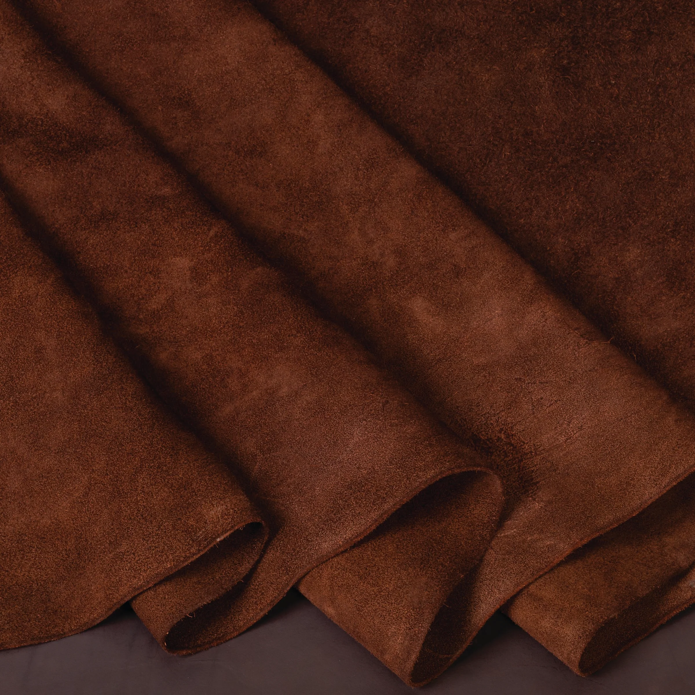 7366-hermann-oak-heritage-1881-suede-leather-3-4-oz–1.webp