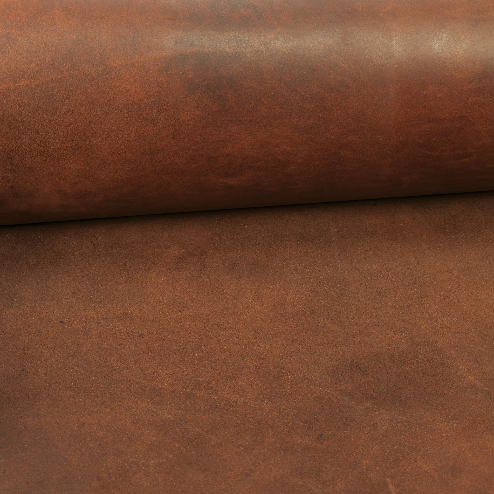 7402-hermann-oak-latigo-leather-1.webp