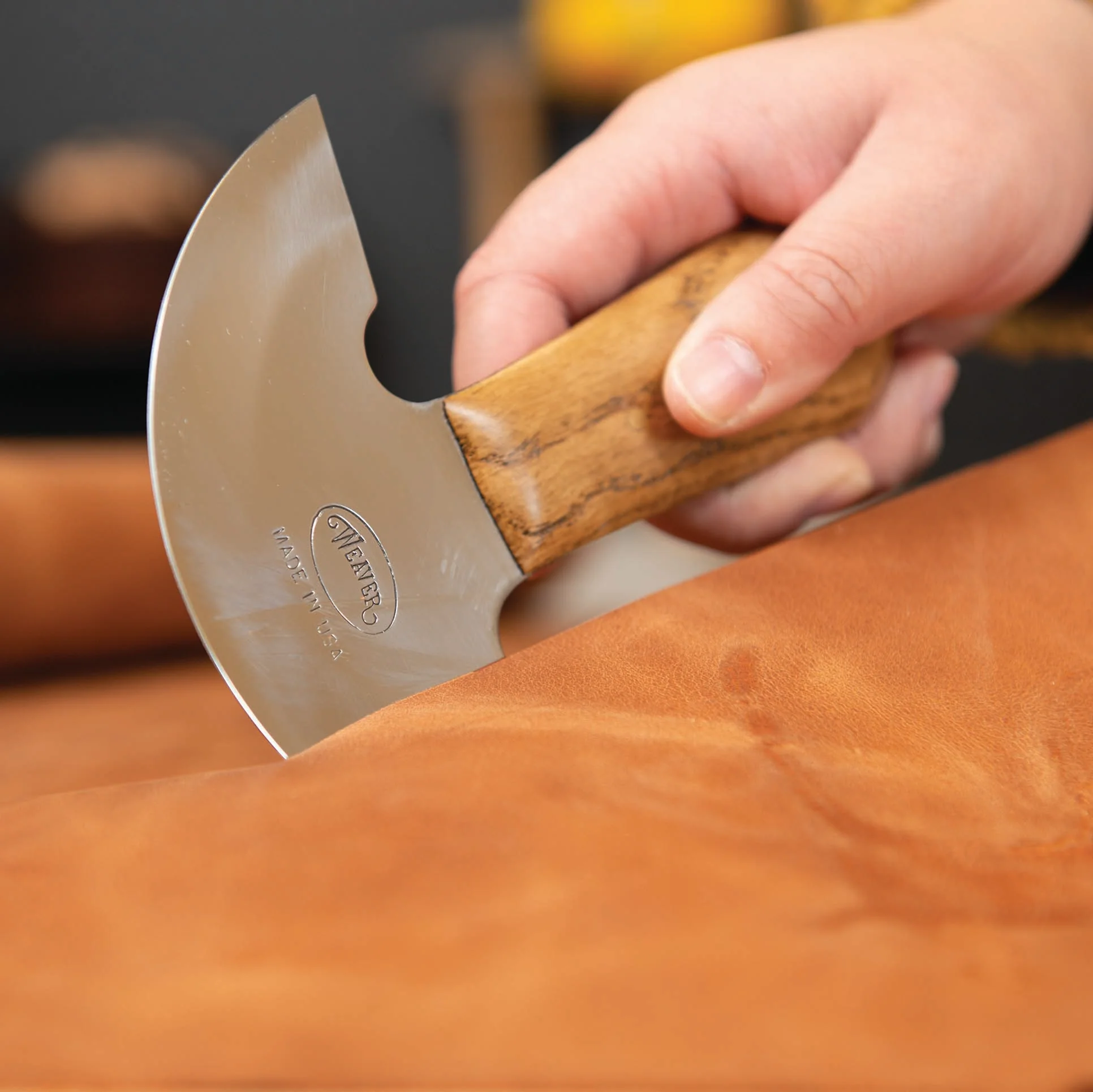 Master Tool Leather Round Knife, 4-7/8"