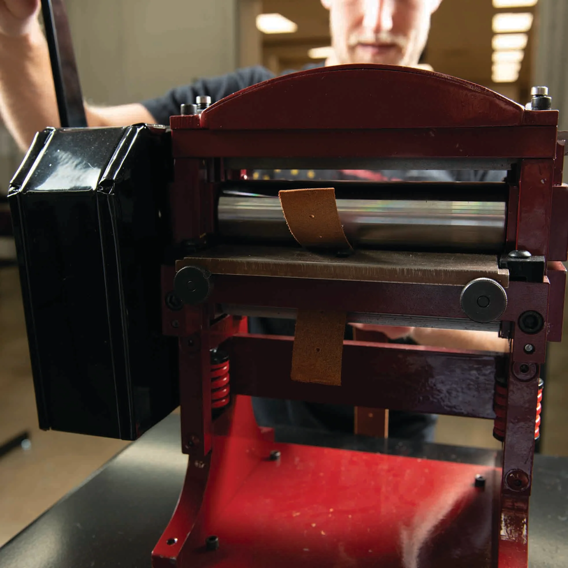 8223-master-tool-leather-splitter-1.webp