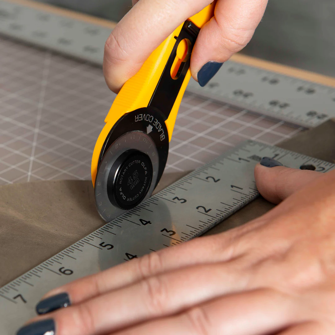 9092-rotary-cutter-1.webp