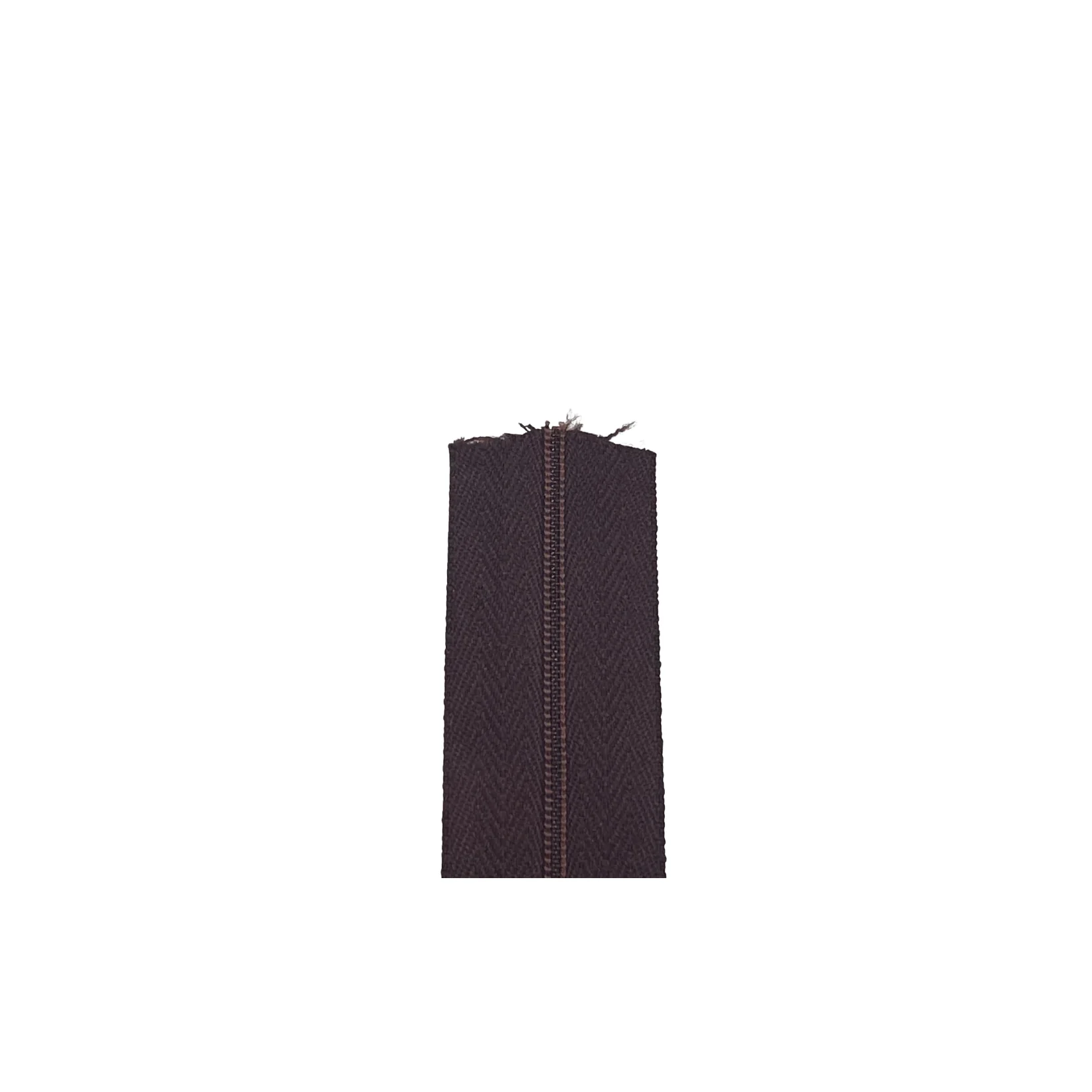939–2-5-burgundy-ykk-coil-chain-zipper-tape-nylon-2-5c-w-burg-1.webp