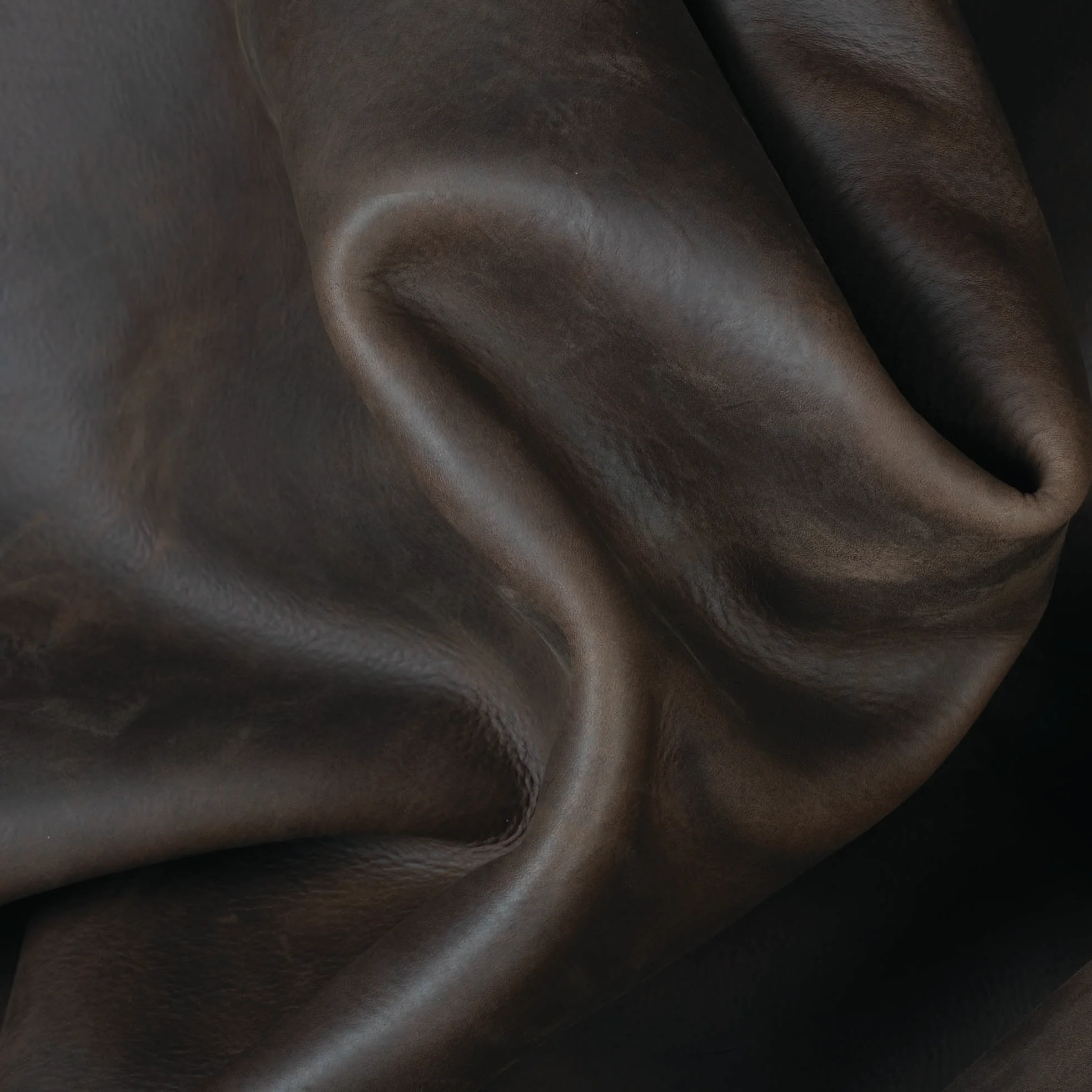 9493-sample-frontier-pull-up-leather-1.webp