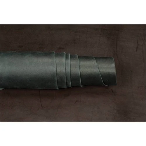 9508-sample-hermann-oak-black-veg-tanned-strap-leather-1.webp