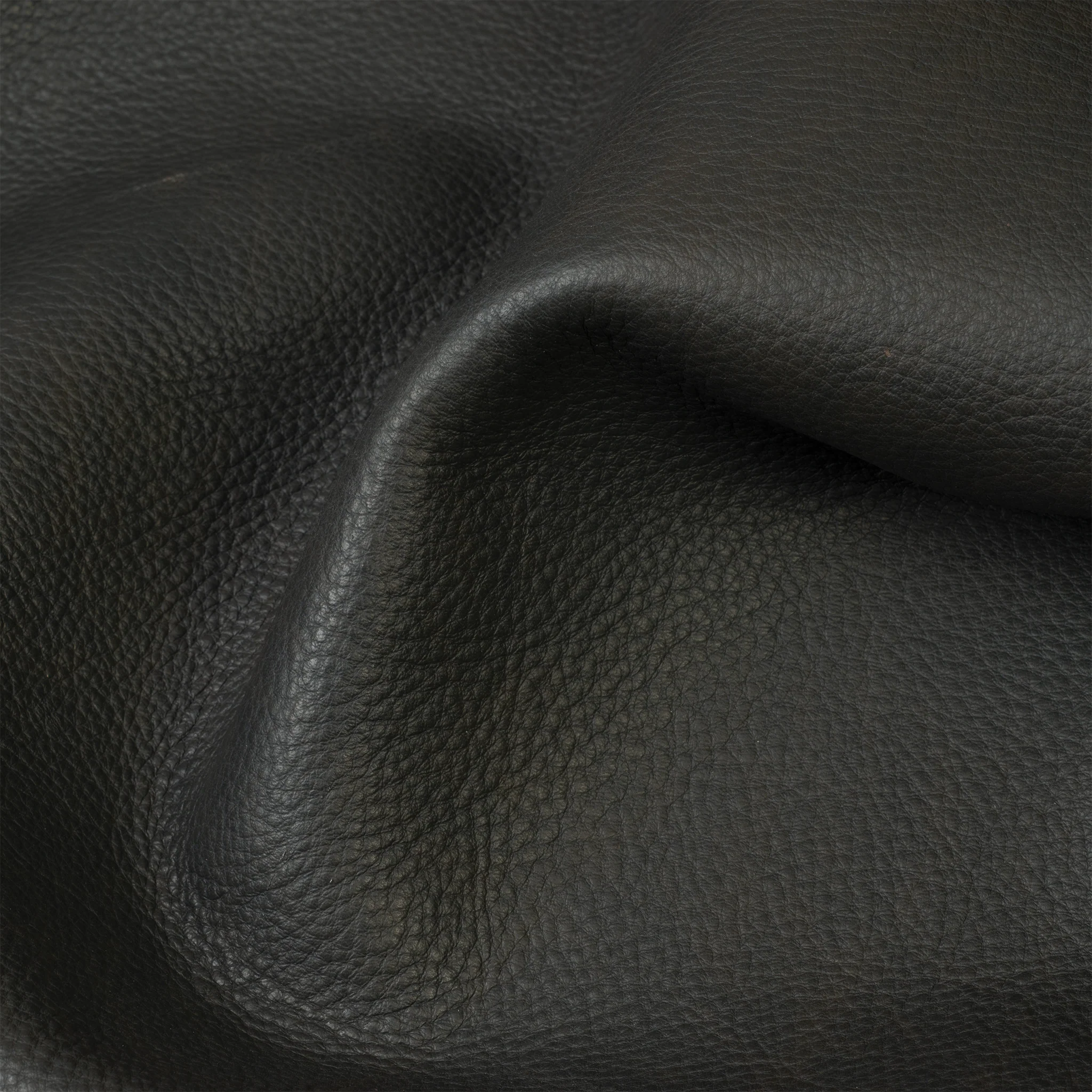 9695-sample-telfair-pebble-grain-supersoft-leather-4-to-5-oz–1.webp